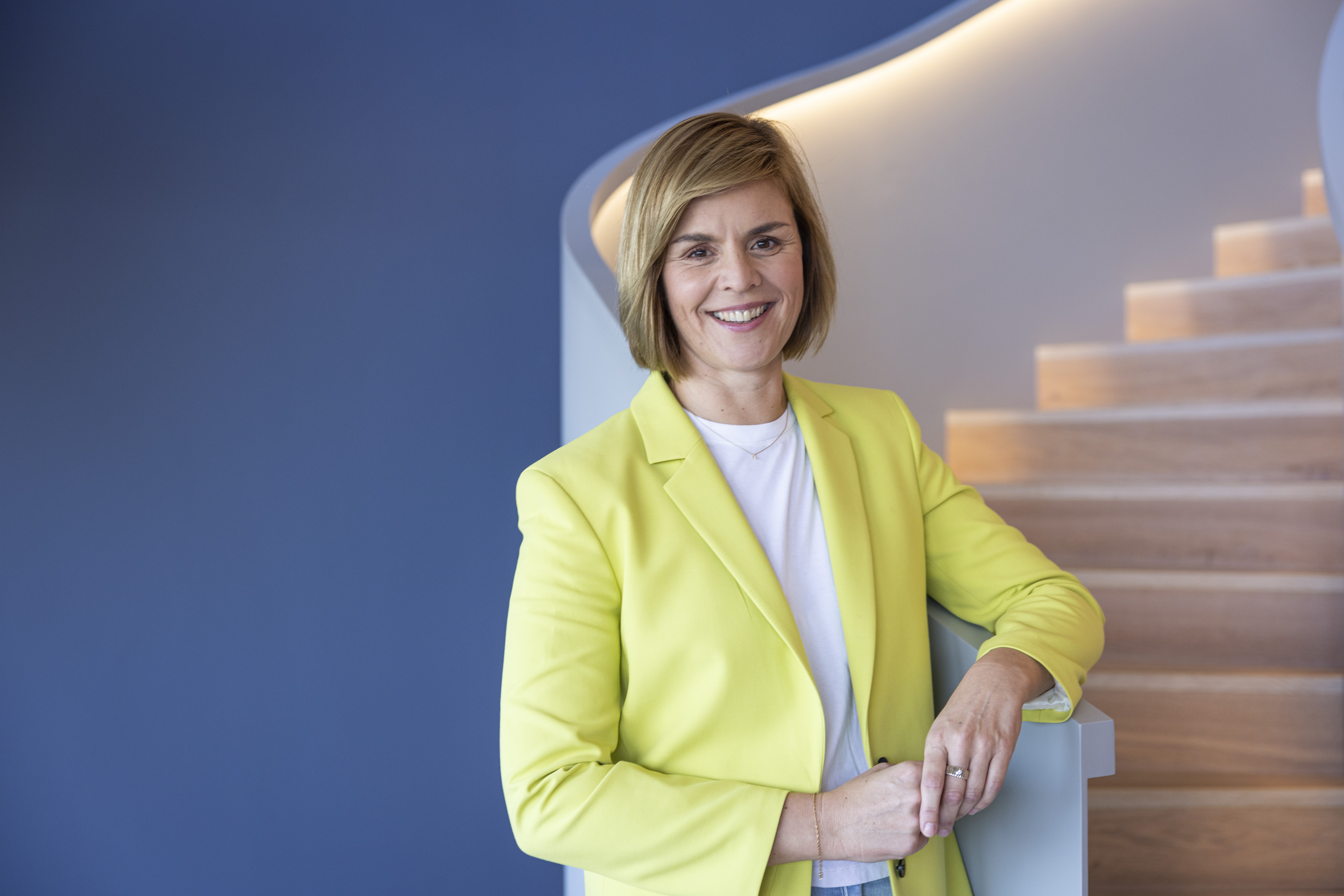Dr. Eva Griewel, az EOS Csoport CFO-jának portréja