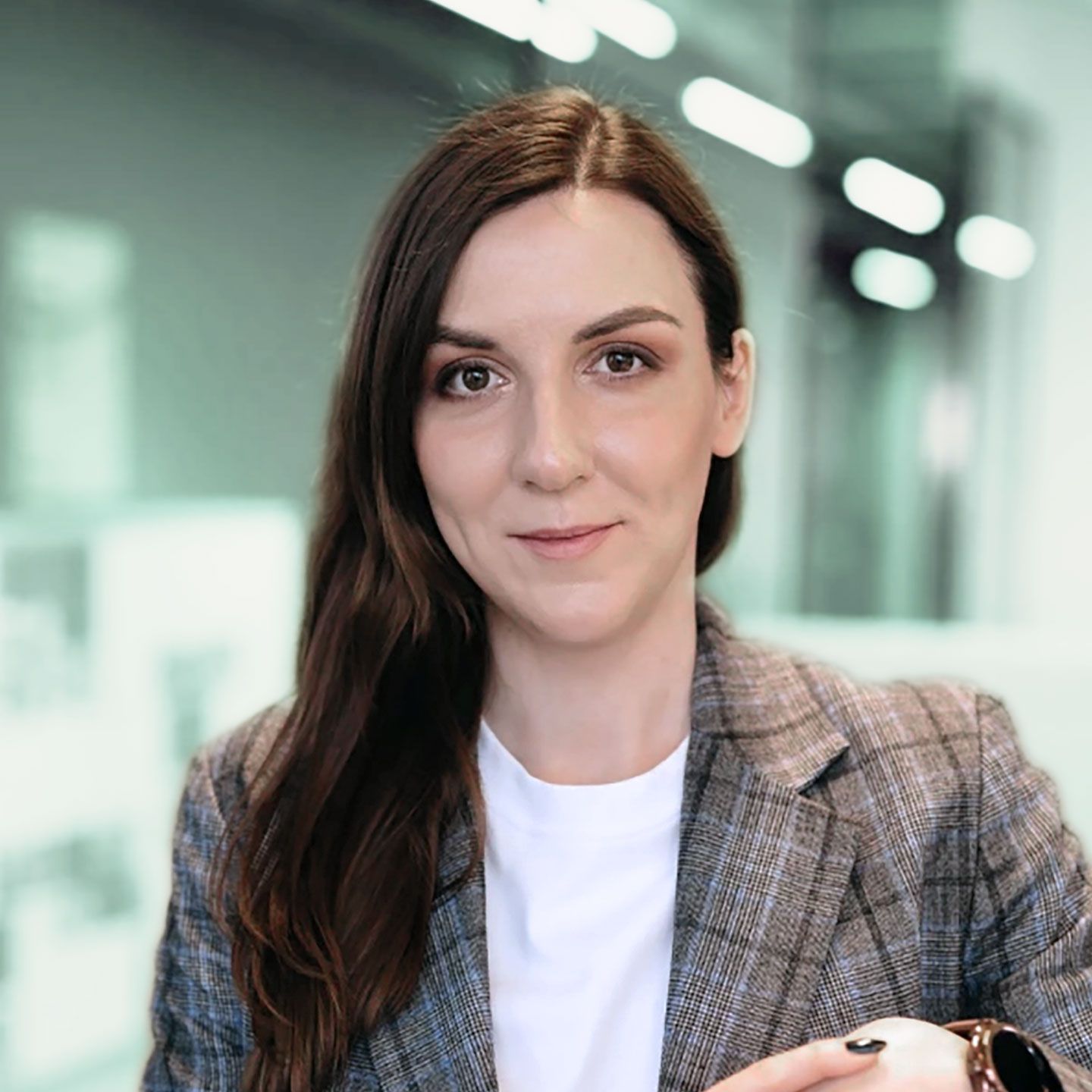 "Időt szánunk arra, hogy minden érintett számára jó megoldást találjunk," mondja Irina Berzkalne, a Biztosított Befektetések vezetője. Irina Berzkalne, Head of Secured Investments