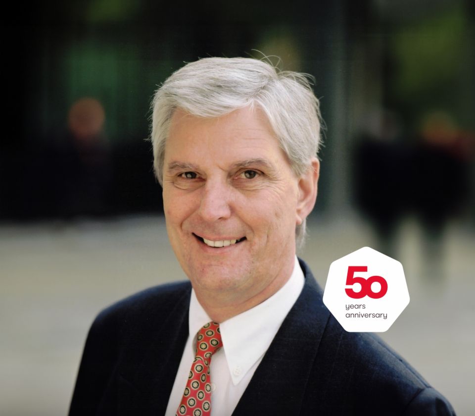Dieter Plambeck portréja, az EOS Deutscher Inkassodienst ügyvezető igazgatója 2005-ig