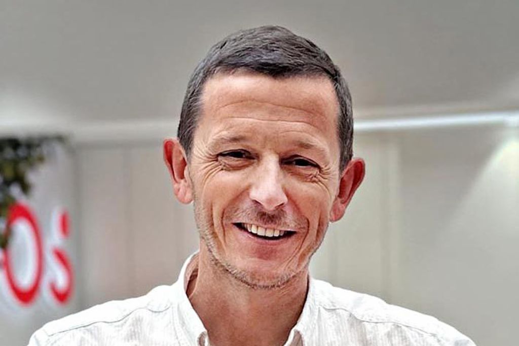 A képen Reinaldo González Pedreira, az EOS Spanyolország stratégiai projektmenedzsere látható.